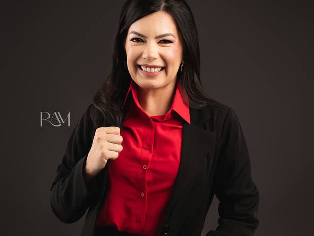 PERFIL PROFISSIONAL de GABRIELA MENEZES