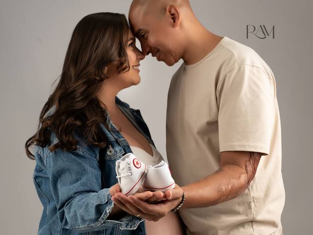 GESTANTE por Raquel Amorim de GRACE SPERA ABEL