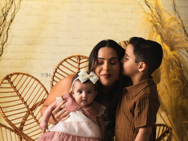 DIA DAS MÃES  de RENATA MATOS - DIA DAS MÃES 2025