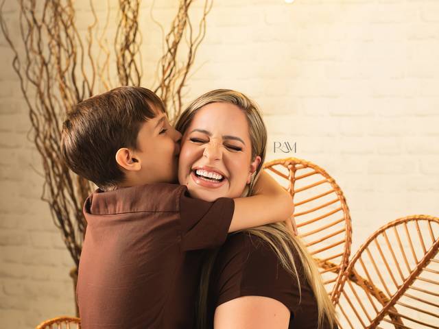 DIA DAS MÃES  de ALESSANDRA GURGEL - DIA DAS MÃES 2025