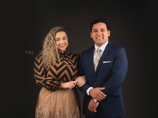 PERFIL PROFISSIONAL de JESSICA E THIAGO