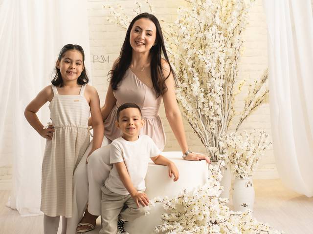 DIA DAS MÃES  de ANGELA