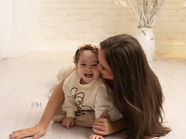 DIA DAS MÃES  de MARÍLIA CAROLINE 