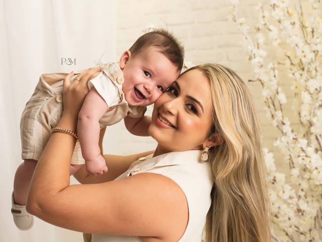 DIA DAS MÃES  de LARYSSA MIRANDA