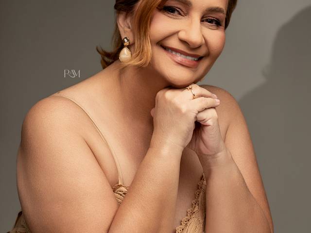 PERFIL PROFISSIONAL de KARLA SIMONE 