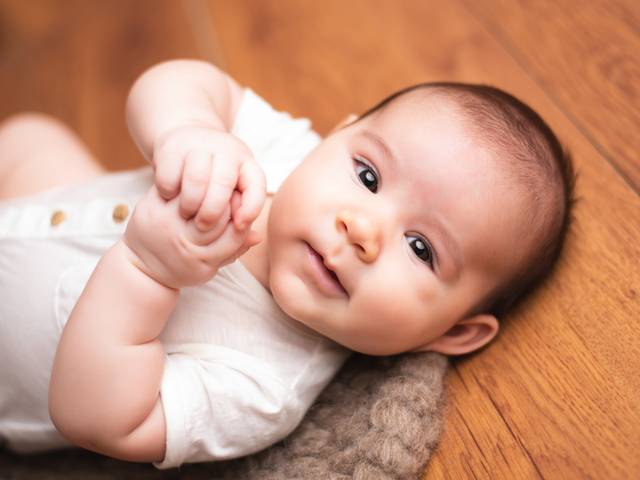 KIDS - 1 a 12 meses de Enzo