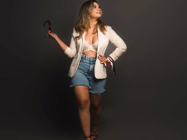 PERFIL PROFISSIONAL de DAIANY