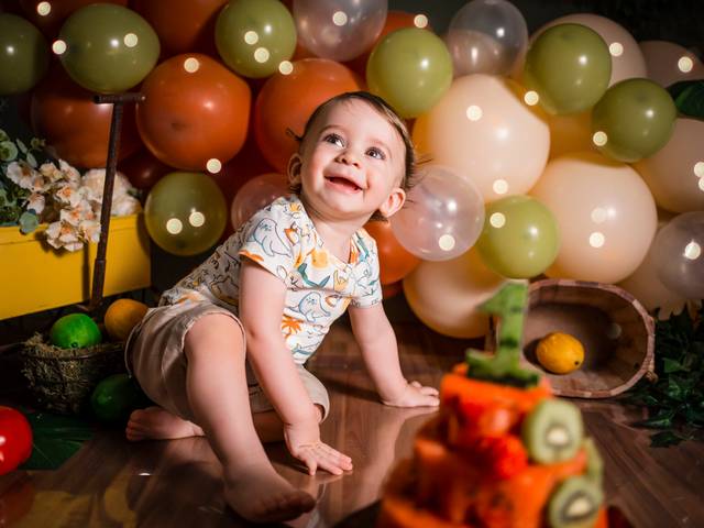 Ensaio de crianças de Smash the fruit Pedro 