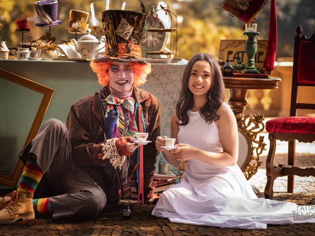 Ensaio XV de Ensaio - 15 anos Laura (Alice através do espelho)