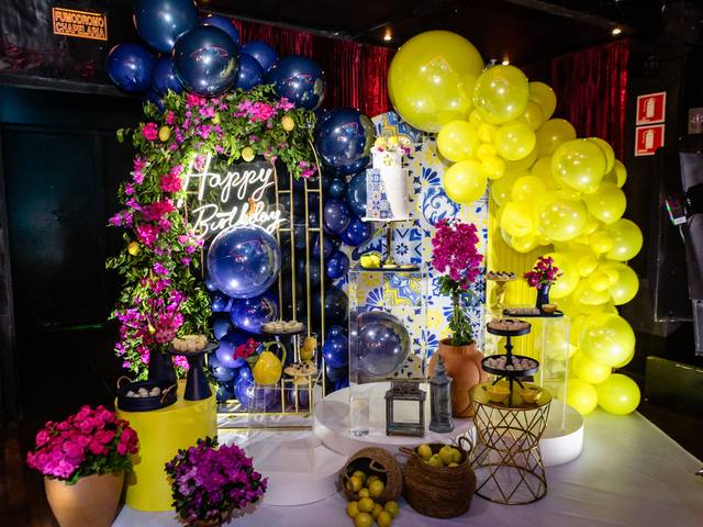 Aniversário de adulto de 45 anos Carol