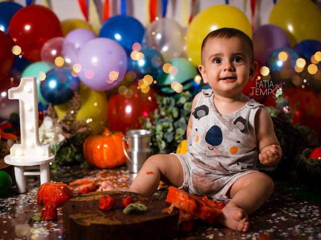 Ensaio de crianças de Smash the fruit Matheus