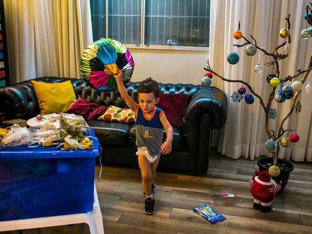 Família - Um Dia na Vida de Alexandre - 2 Anos
