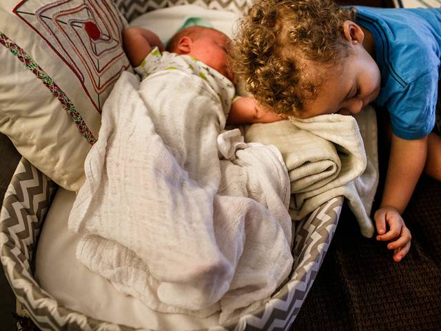 Família - Um Dia na Vida de Davi e o Primeiro Mês de Raul