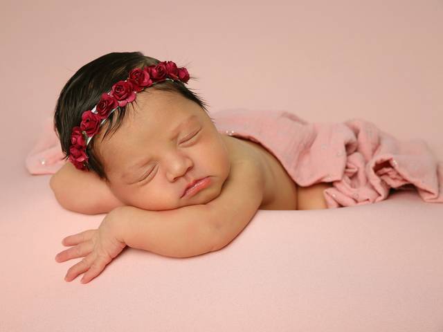 NEW BORN/RECÉM-NASCIDO de Camila