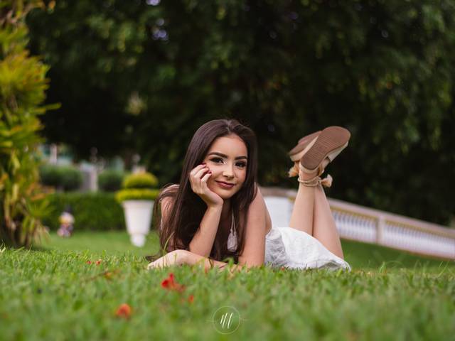 FEMININO de Ensaio 15 anos Lívia