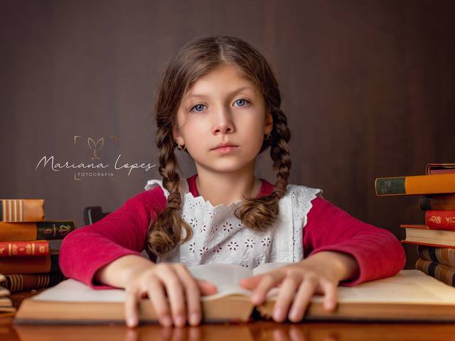 ensaio sonhos da infancia de A menininha e os livros!