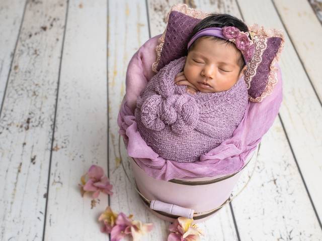 Newborn de ESTER