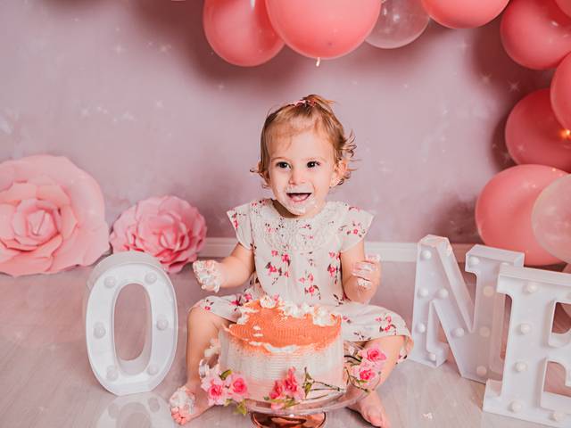 SMASH THE CAKE de ENSAIO SMASH THE CAKE GABRIELLE