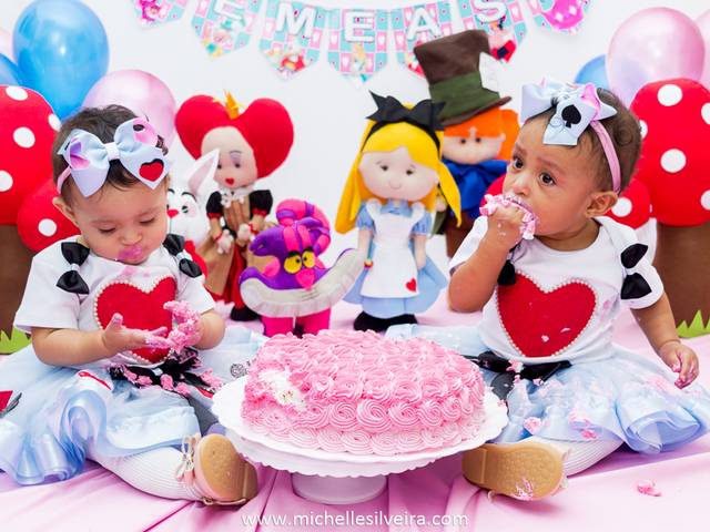 Smash the Cake de Smash the Cake das Gemeas: Alicia e Analice