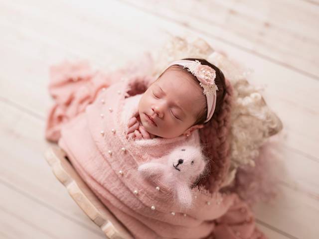 NEWBORN de Charlotte Newborn