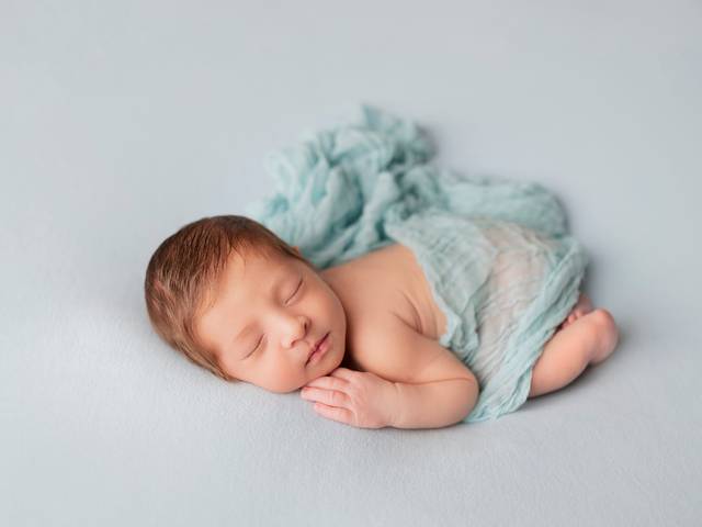 NEWBORN de Pietro Newborn