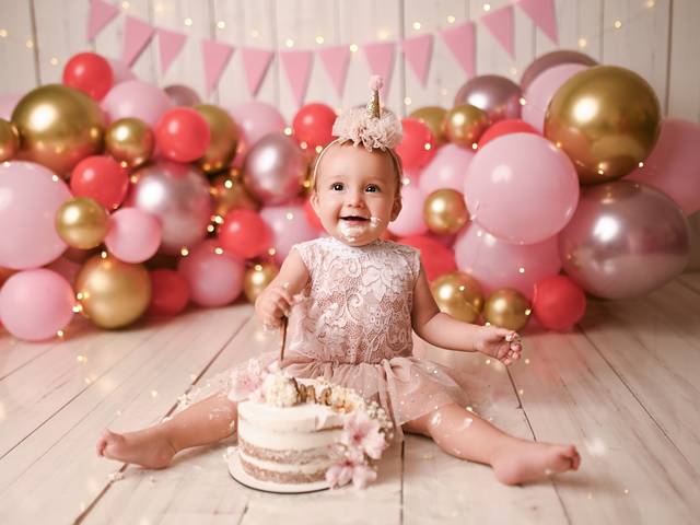 SMASH THE CAKE de Aurora Smash the Cake