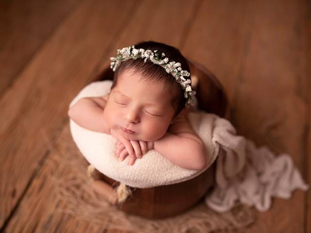 NEWBORN de Livia Newborn