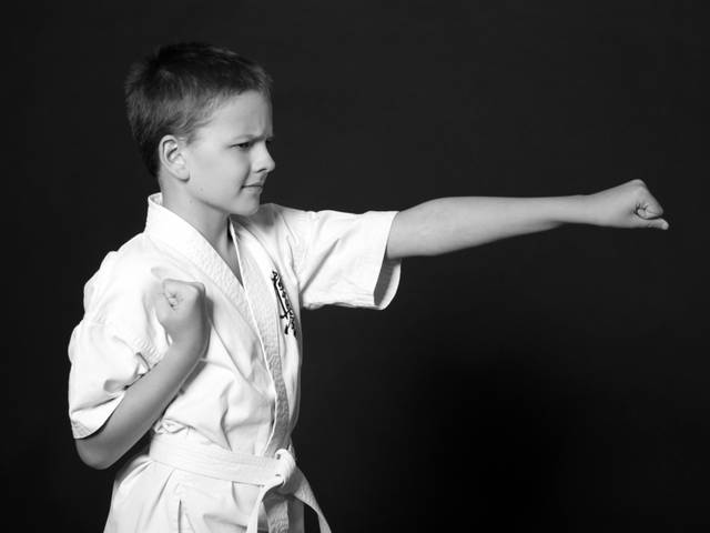 QUEM EU SOU? de FRACOTE INÚTIL!