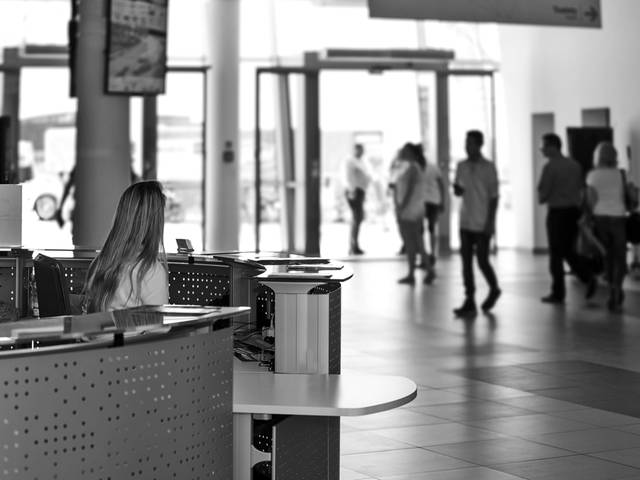 QUEM EU SOU? de FINALMENTE, DEIXEI DE SER UM PESO!