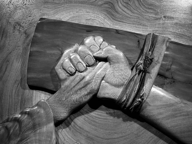 QUEM EU SOU? de AQUI NÃO HÁ ESPAÇO PARA O MAL