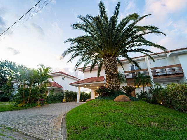 Imóveis de Condomínio Green Village Golf Clube 