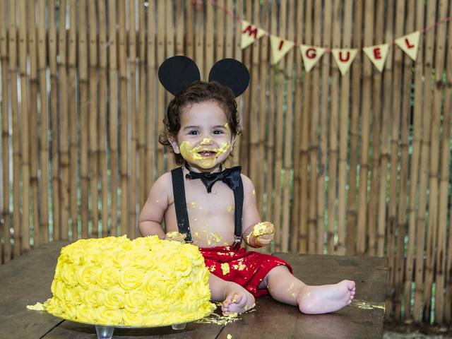 Infantil de Smash the cake  Miguel