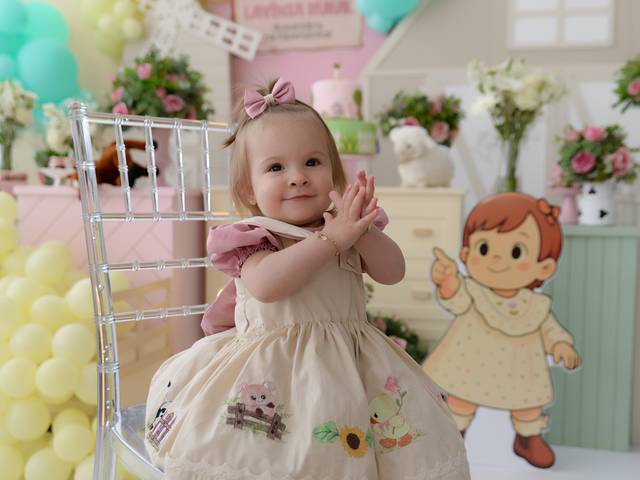 Gestante de Lavínia 1 aninho