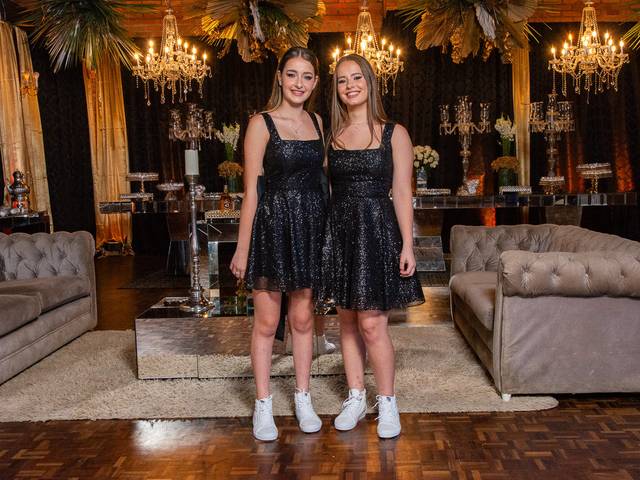 15 Anos de Laura e Luisa