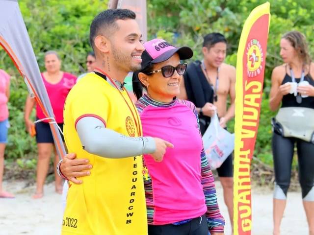 profisional de Travessia ilha do mel Paraná 