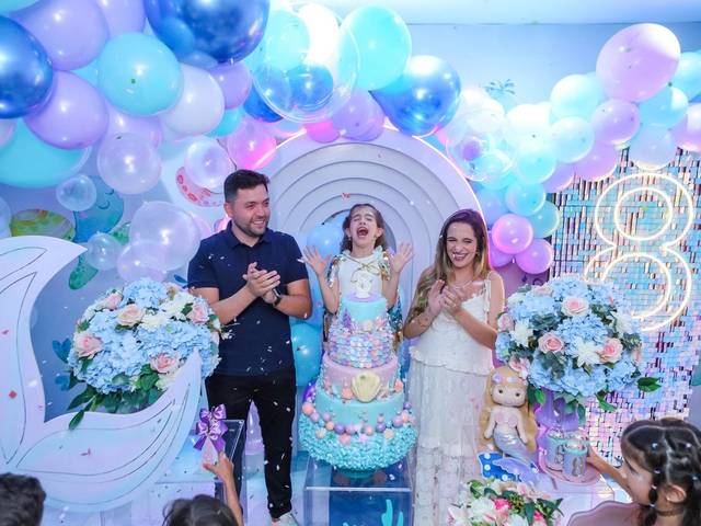 Festa Infantil de ANIVERSÁRIO DE 8 ANOS DA LIZ COM TEMA SEREIA
