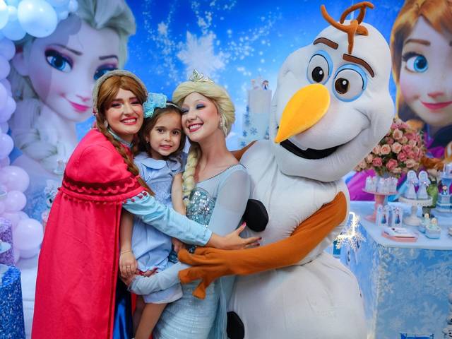 Festa Infantil de ANIVERSÁRIO DE 5 ANOS DA HELENA COM TEMA FROZEN