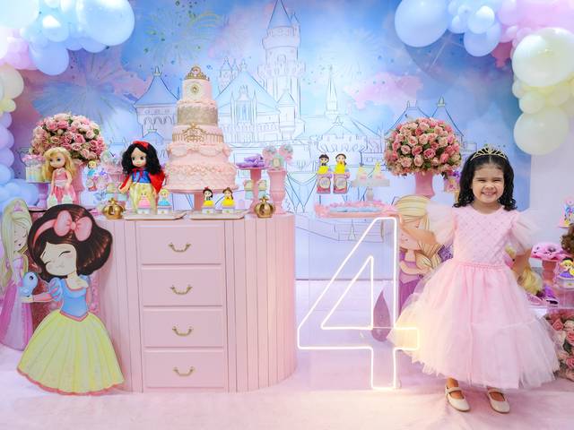 Festa Infantil de ANIVERSÁRIO DE 4 ANOS Da YASMIM COM TEMA PRINCESAS