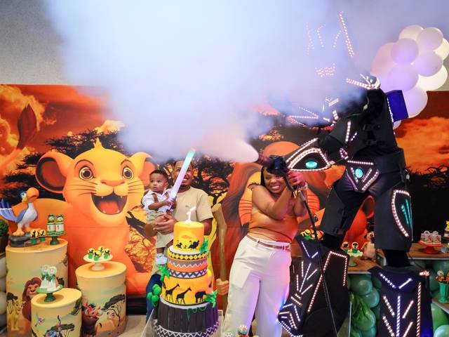 Festa Infantil de ANIVERSÁRIO DE 1 ANO DO RAVI COM TEMA REI LEÃO