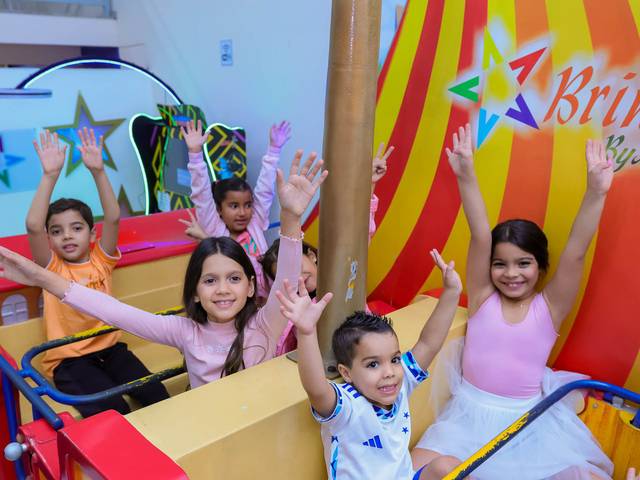 Festa Infantil de ANIVERSÁRIO DE 8 ANOS DA BEATRIZ E DE 4 ANOS DO LORENZO