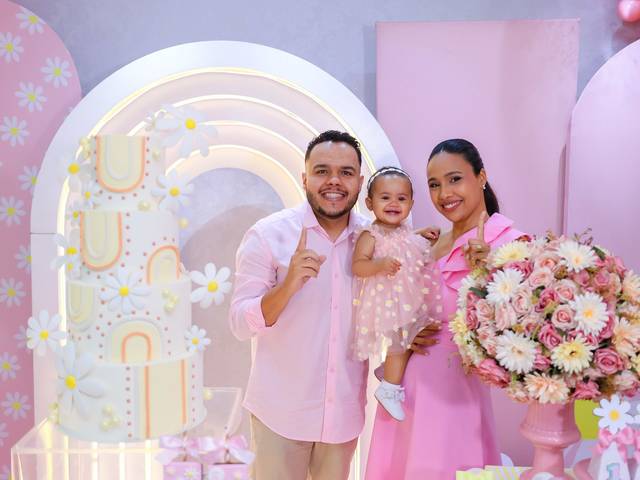 Festa Infantil de ANIVERSÁRIO DE 1 ANO DA STELLA COM TEMA JARDIM DAS BORBOLETAS