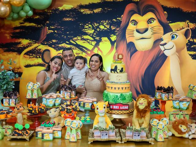 Festa Infantil de ANIVERSÁRIO DE 1 ANO DO ANTHONY COM TEMA O REI LEÃO