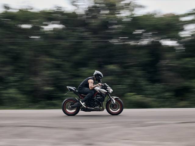 Motociclismo de Jonatã Z900