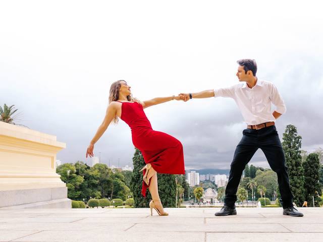ENSAIO CASAL de FOTOS CASAL EMILY + DAVID NO MUSEU DO IPIRANGA - SÃO PAULO SP