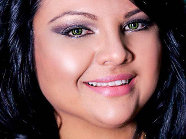 Plus Size de Ensaios Plus