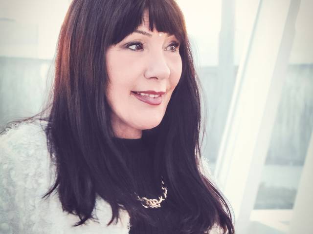 Foto Still - Indoor de Ensaio Mjoe Hartz