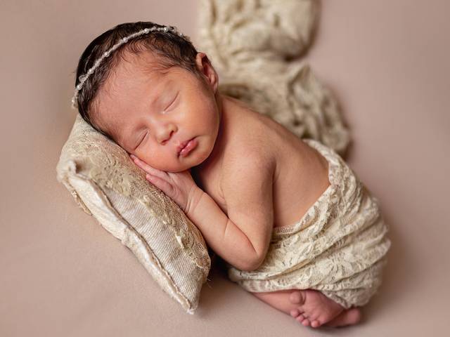 NEWBORN de LAURA