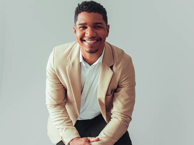 CORPORATIVO de VITOR