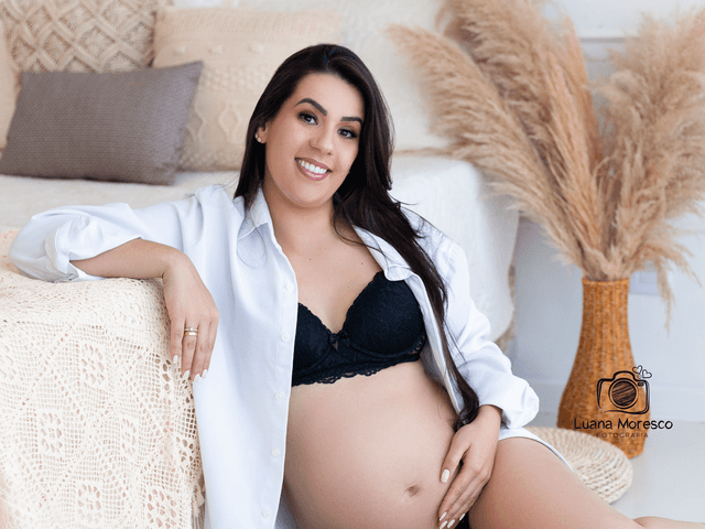 Gestante de Ensaio Gestante Poliana