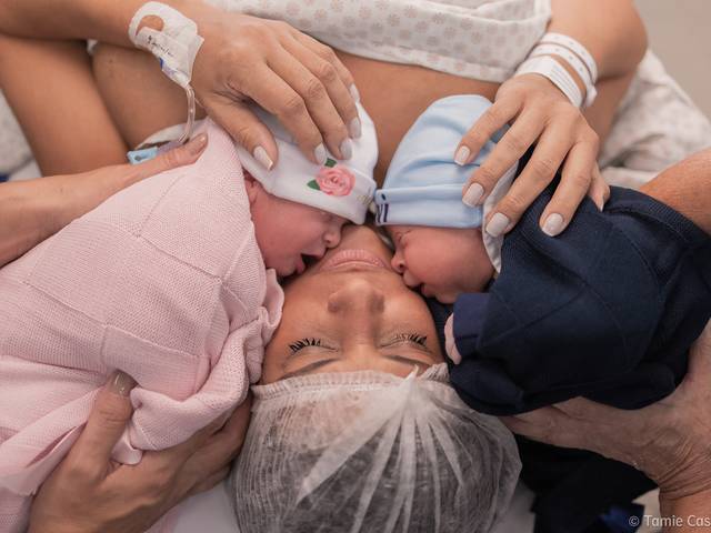 Nascimento de A chegada de Davi e Ana Julia